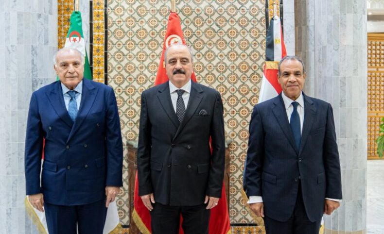 Réunion tripartite à Tunis : la Tunisie, l’Algérie et l’Égypte appellent à une sortie de crise libyo-libyenne sans ingérence étrangère