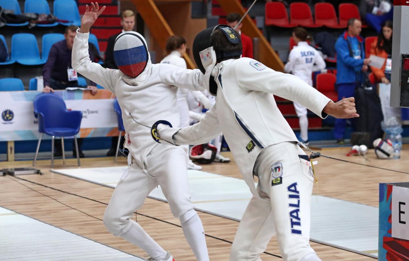 Le drapeau et l’hymne russes de retour dans les compétitions internationales de pentathlon moderne junior