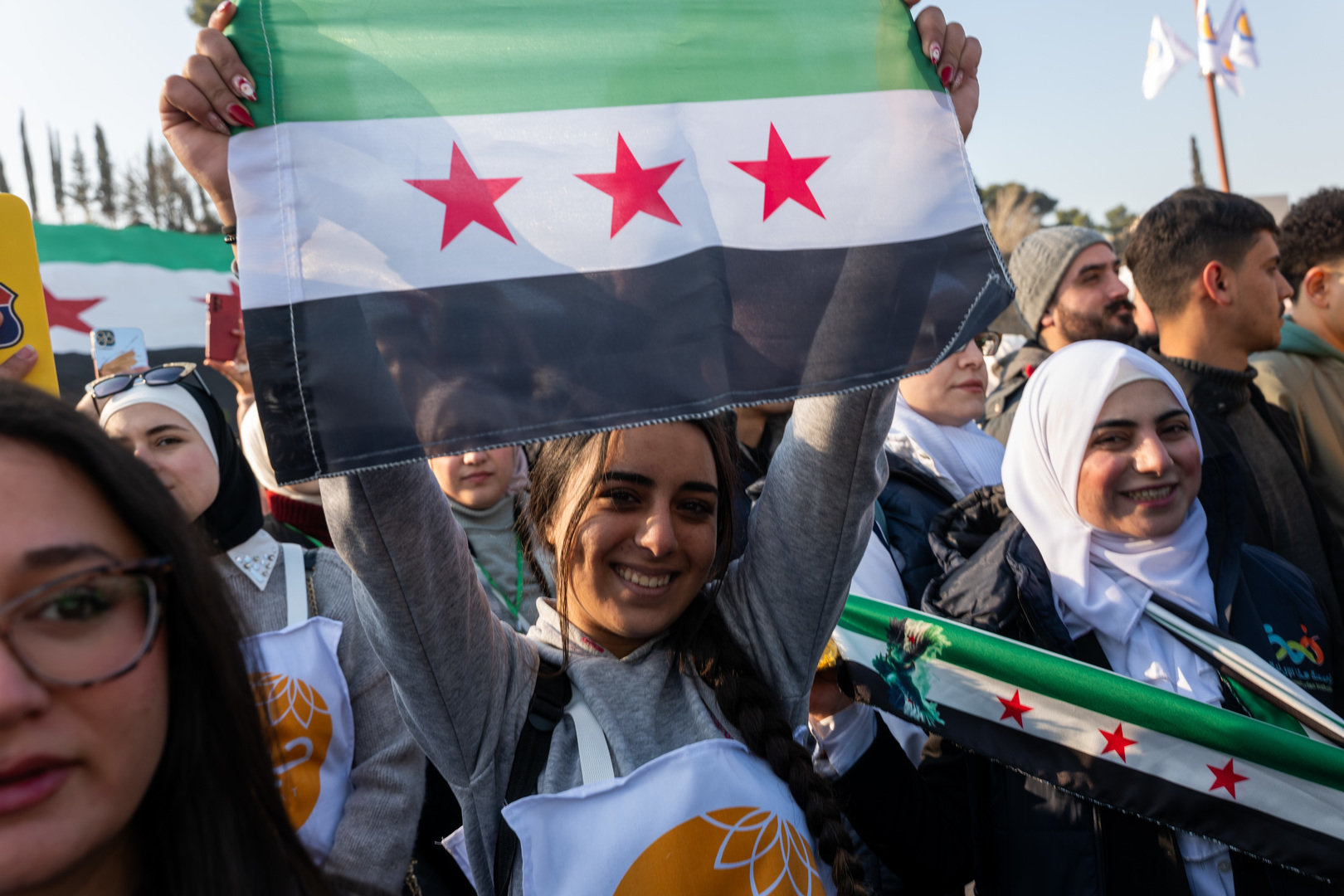 Lattaquié : tollé après l’interdiction du maquillage pour les fonctionnaires syriennes