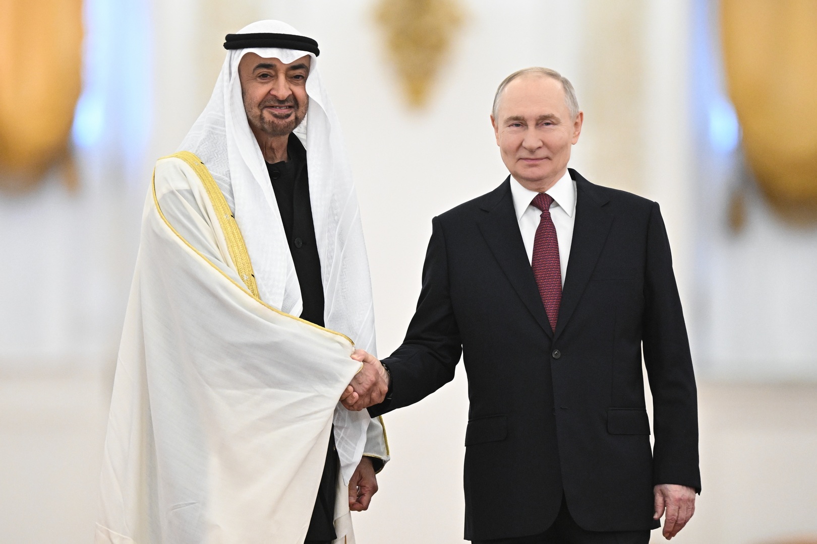 Rencontre Poutine–Al Nahyane : la Russie salue le rôle médiateur des Émirats arabes unis dans la crise ukrainienne