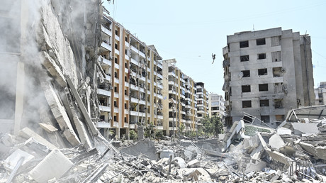 Les raids israéliens étendus au Liban malgré la trêve, de Saïda à la Békaa