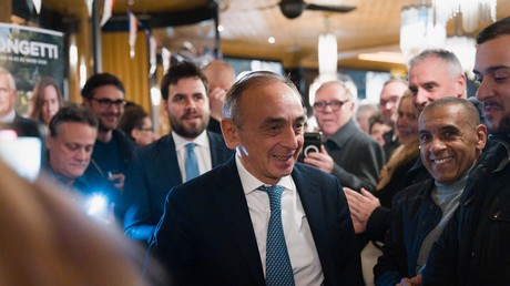 Reconquête propose des fusions de listes au second tour des municipales à droite