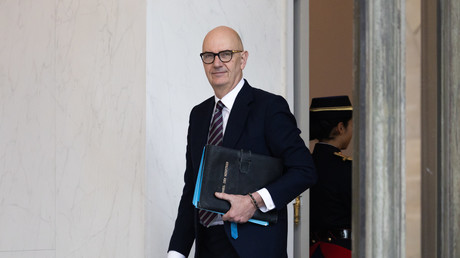 Paris avertit Washington qu’une prise de contrôle du Groenland menacerait le commerce UE–États-Unis