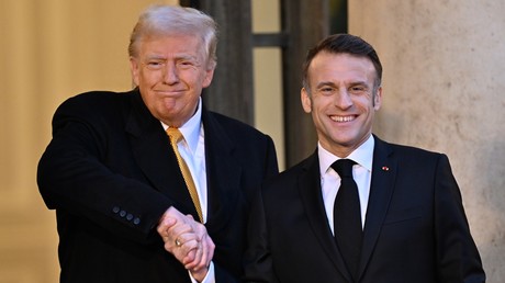 Davos : face aux coups de pression de Trump, Macron appelle à défendre le multilatéralisme