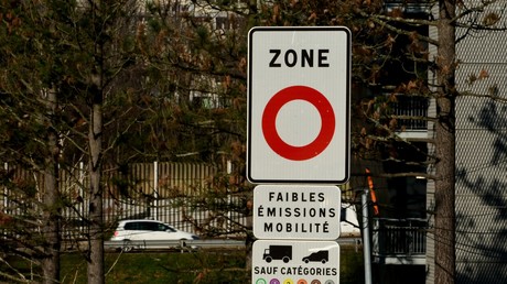 Vers la fin des ZFE en France : un compromis parlementaire encore fragile