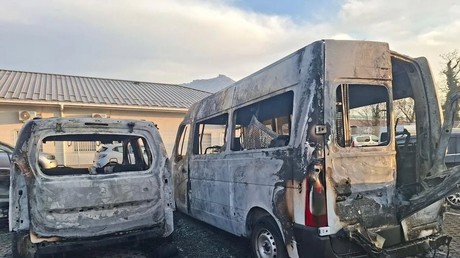 France : incendie volontaire de deux véhicules à la prison de Chambéry