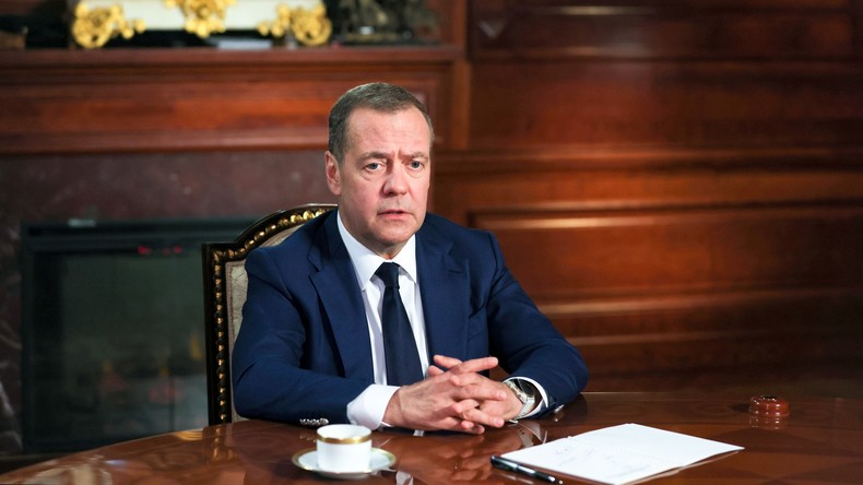 Medvedev : la victoire de la Russie en Ukraine doit empêcher de nouveaux conflits