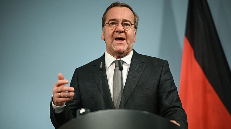 Pistorius appelle les Européens à rester «optimistes» face à l’augmentation des dépenses militaires : «Un pet heureux ne vient jamais d’un âne misérable»