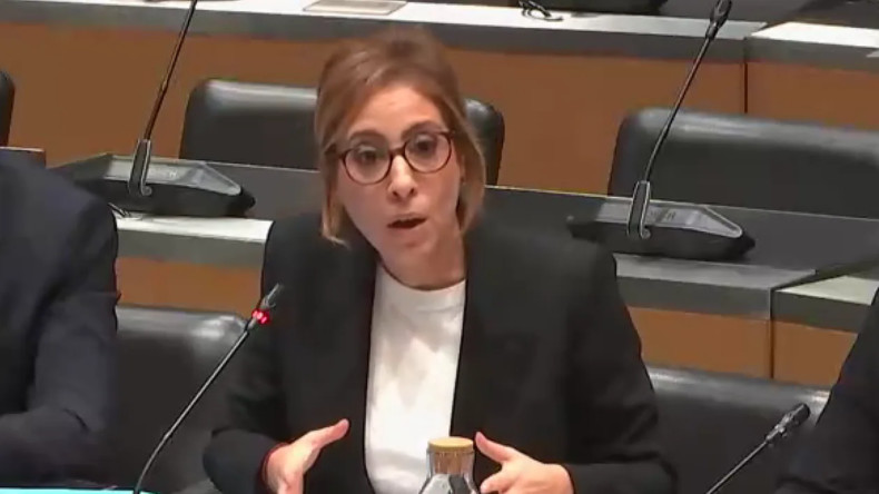 Double contrat à France Télévisions : Léa Salamé dit avoir voulu «éviter un rachat russe» de Quelle époque