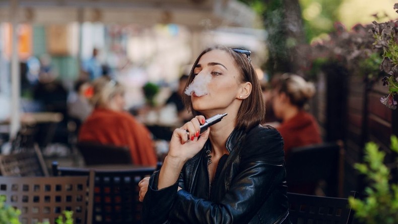 France : l’Anses met en garde contre le vapotage, moins nocif que le tabac mais non sans risques