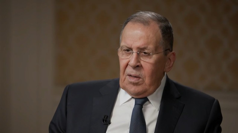 «On enseigne mal l’histoire en Occident, nous le voyons bien» : Lavrov dénonce la remilitarisation de l’Europe lors d’un entretien à RT