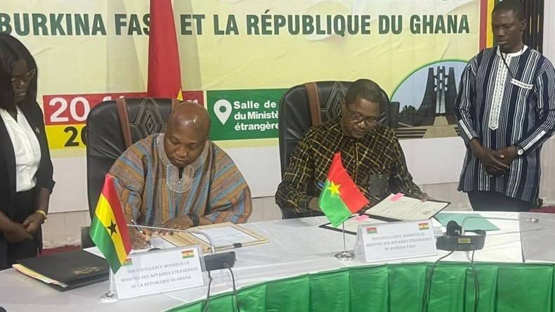 Le Burkina Faso et le Ghana signent sept accords pour relancer la coopération bilatérale