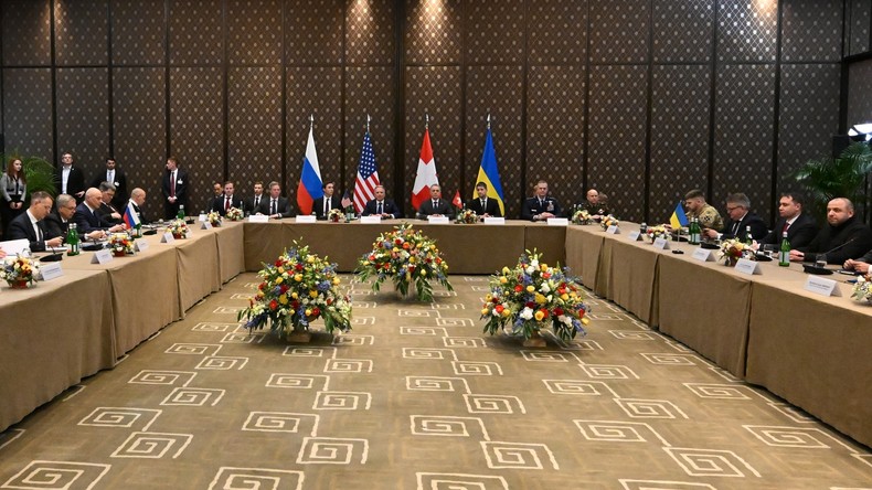 Lavrov : Les Européens «buvaient du café» et «étaient assis dans la salle d’attente» lors des négociations sur l’Ukraine à Genève