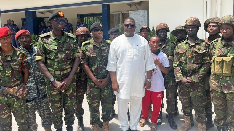 Guinée : 16 militaires sierra-léonais libérés après leur interpellation lors d’une incursion présumée dans une ville frontalière