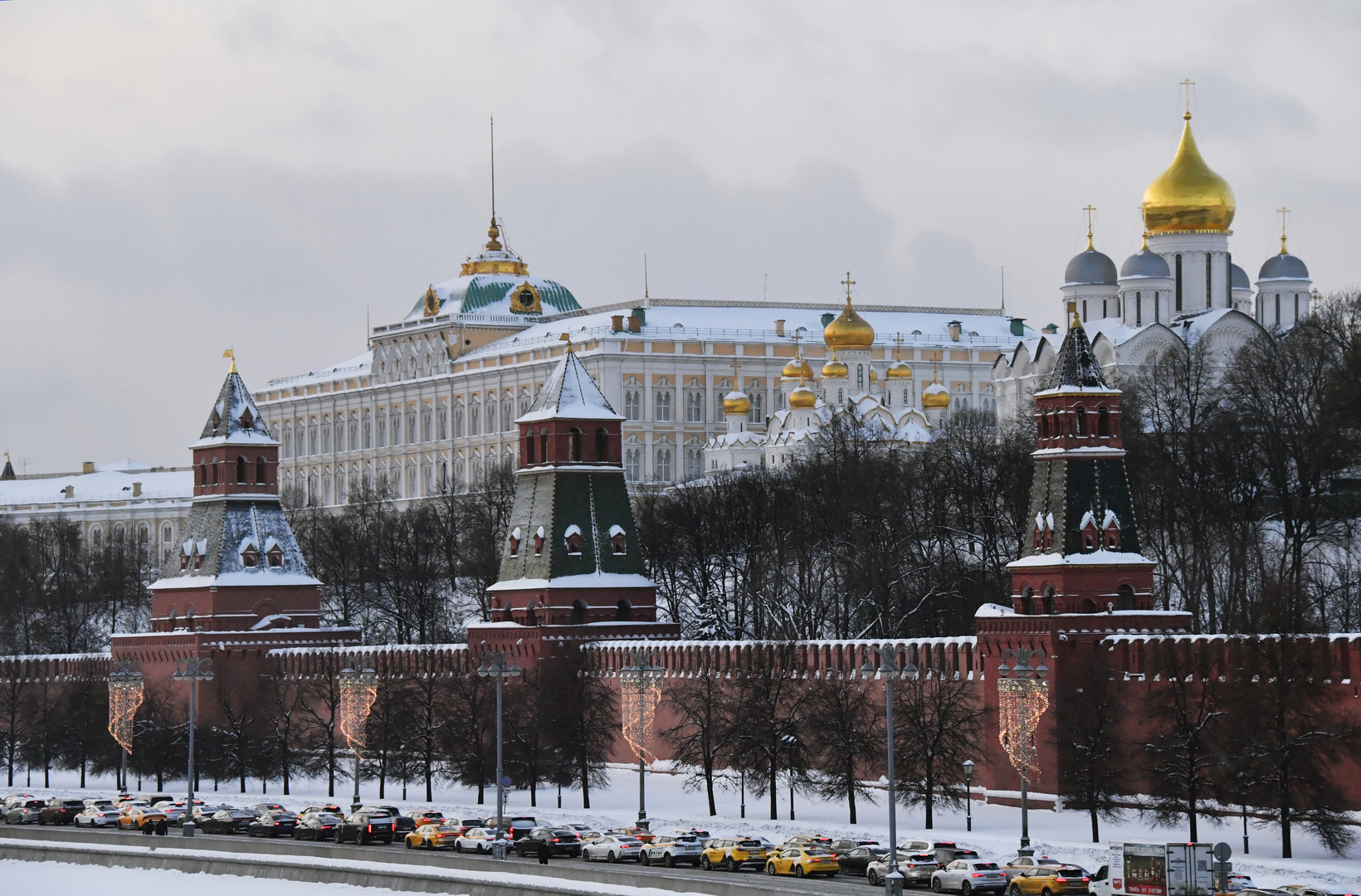Possible rencontre entre Poutine et Zelensky : Moscou seul cadre possible pour la Russie
