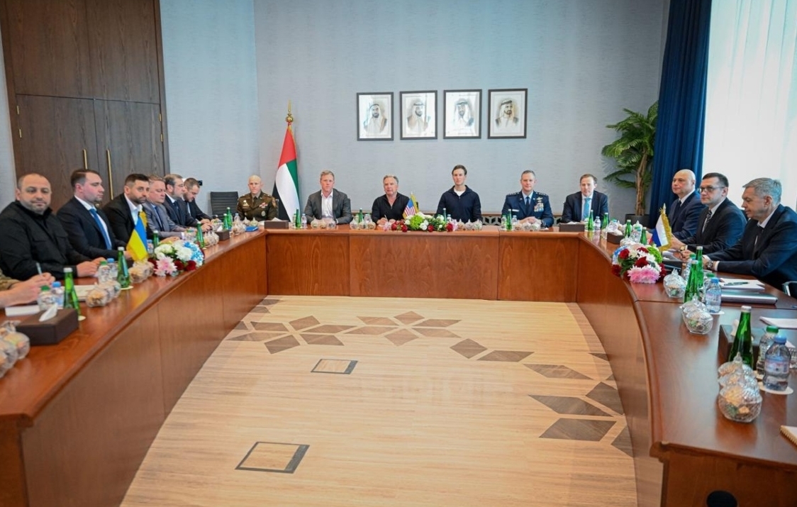 Négociations tripartites sur le conflit ukrainien : premier jour de discussions à Abou Dhabi entre la Russie, l’Ukraine et les États-Unis