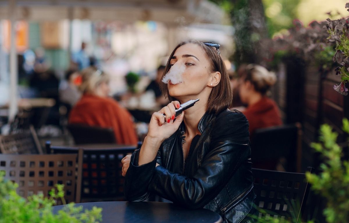 France : l’Anses met en garde contre le vapotage, moins nocif que le tabac mais non sans risques