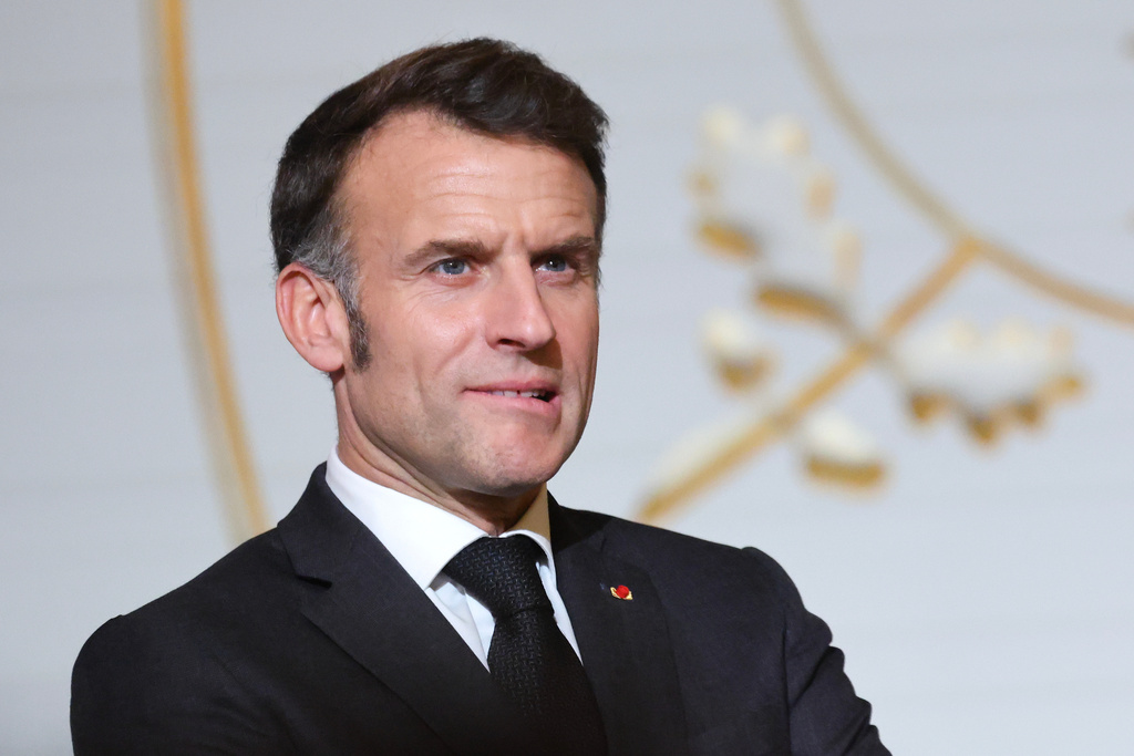 Macron : l’Europe a remplacé «la dépendance à la Russie par une dépendance aux États-Unis»