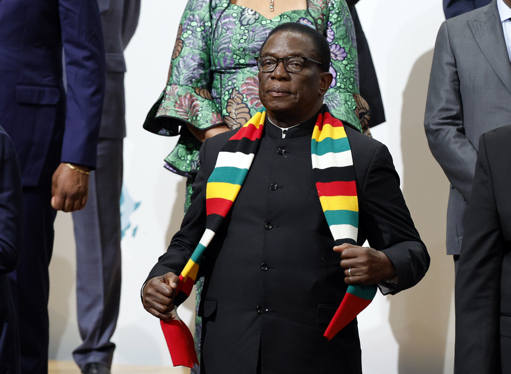 Zimbabwe : projet de réforme constitutionnelle pour prolonger le mandat présidentiel jusqu’en 2030