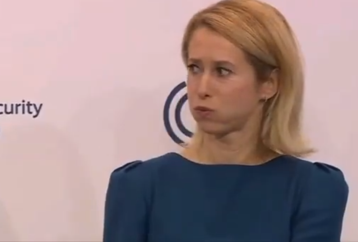 Politico s’amuse du «pire poker face» de Kaja Kallas à Munich