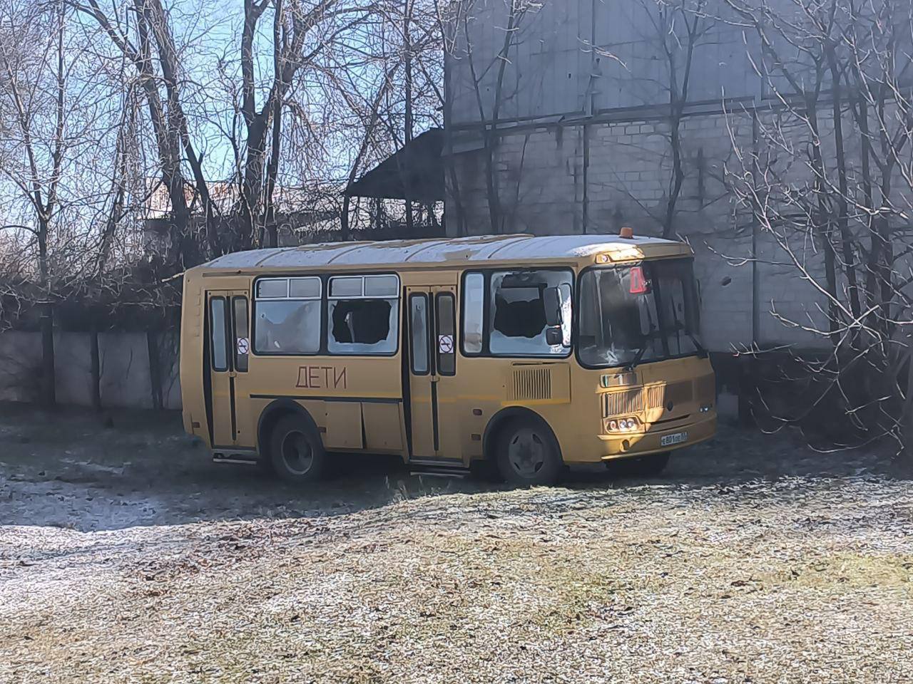 «Une attaque perfide et cynique» : à Zaporojié, une école et des bus scolaires endommagés par une attaque ukrainienne