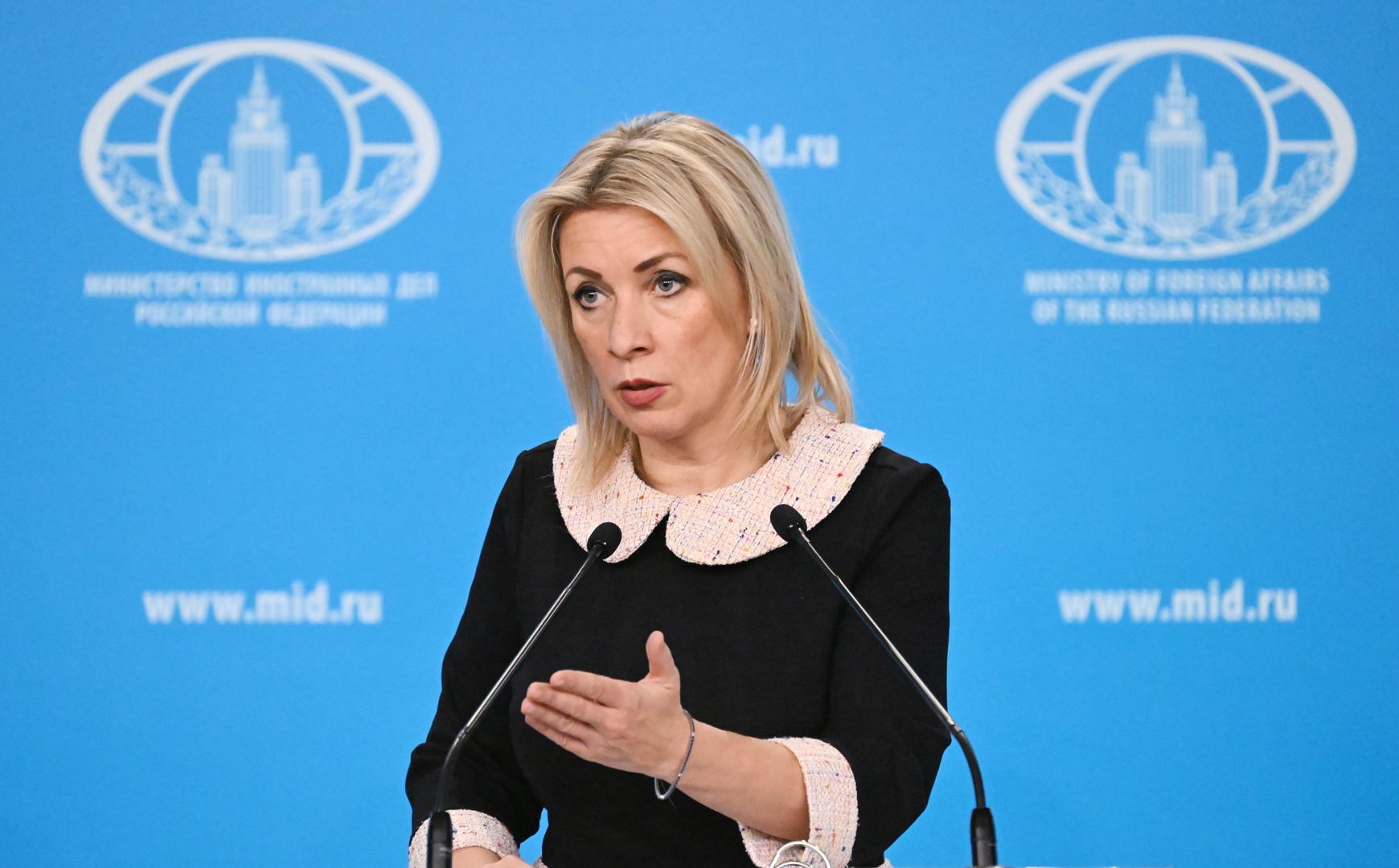 Maria Zakharova accuse les médias occidentaux de diffuser des informations visant à déstabiliser les négociations sur l’Ukraine