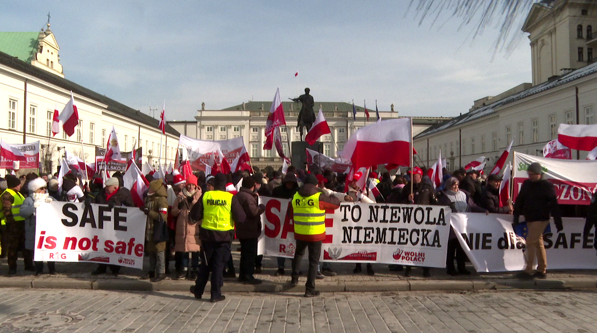 «Non au SAFE» : manifestation à Varsovie contre un projet d’emprunt européen