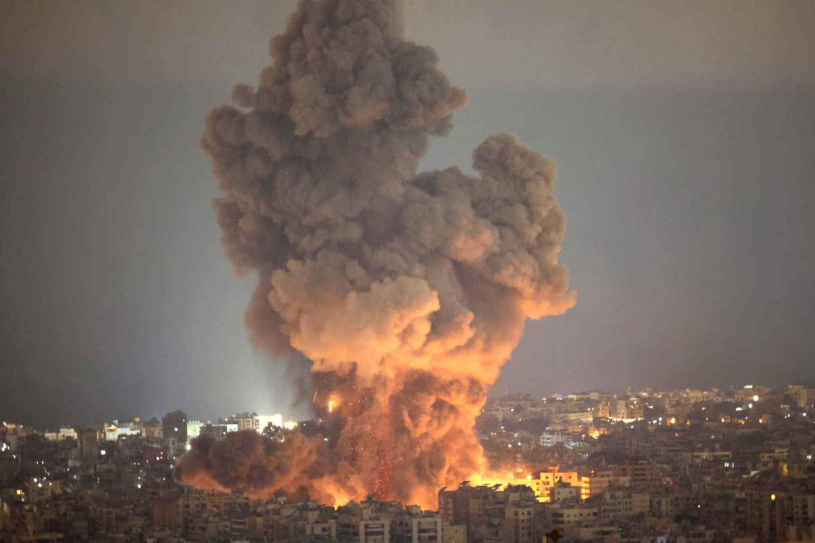 Israël menace de frapper durement le Liban en cas d’implication du Hezbollah