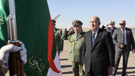 Algérie : le président inaugure une ligne ferroviaire stratégique reliant le Sahara aux pôles industriels