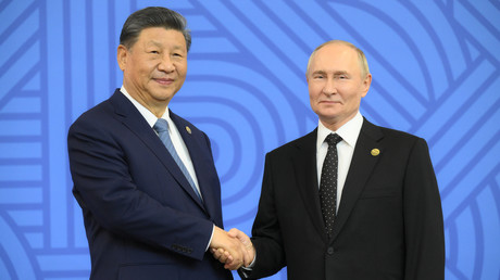 Amitié russo-chinoise : Poutine accepte une invitation de Xi Jinping à se rendre en Chine au premier semestre