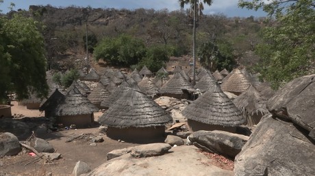 Sénégal : RT part à la découverte des trésors ethniques et culturels des pays bassari (VIDEO)