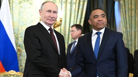 Au Kremlin, Vladimir Poutine reçoit le président de Madagascar, «un partenaire important de la Russie en Afrique»