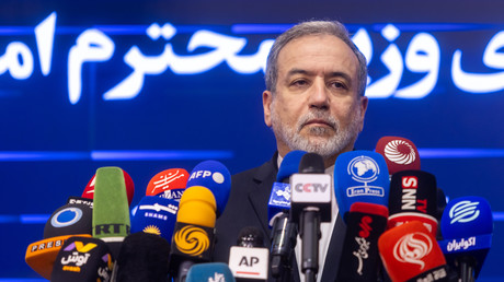«Il n'existe aucune solution militaire au programme nucléaire iranien», assure le chef de la diplomatie iranienne