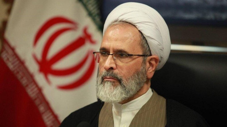 Iran : qui est l’ayatollah Alireza Arafi, nommé pour assurer l’intérim des fonctions de Guide suprême ?
