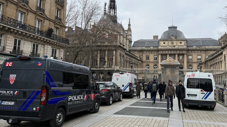 Meurtre de Samuel Paty : en appel, la justice française prononce des peines réduites