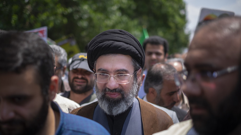 Mojtaba Khamenei devient Guide suprême et succède à son père dans un Iran en guerre