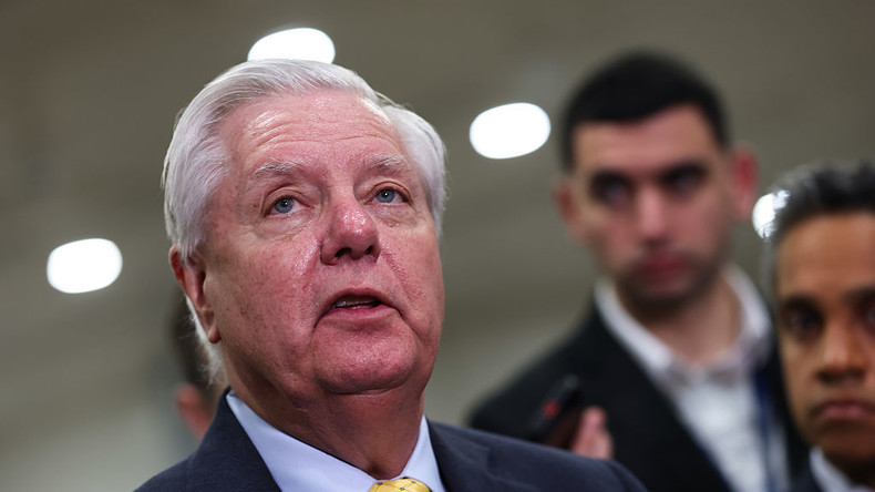 Les États-Unis «se feront des tonnes d’argent» grâce à la guerre contre l'Iran, se réjouit un sénateur américain