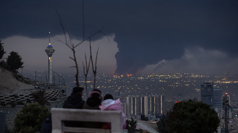 Poutine et Trump ont discuté du conflit au Moyen-Orient, les États-Unis lèveront partiellement les sanctions pétrolières : derniers développements sur RT en français