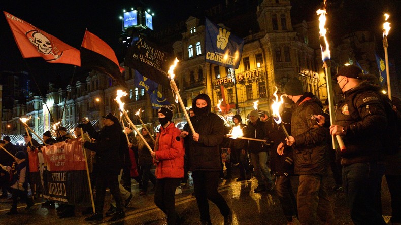 «Même attitude de complaisance que le régime de Vichy» : Lavrov fustige une France qui trahit l’héritage du général de Gaulle