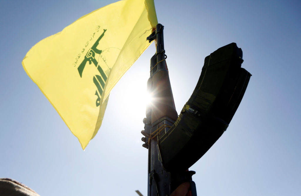 Le gouvernement libanais interdit les opérations militaires du Hezbollah et exige le dépôt des armes