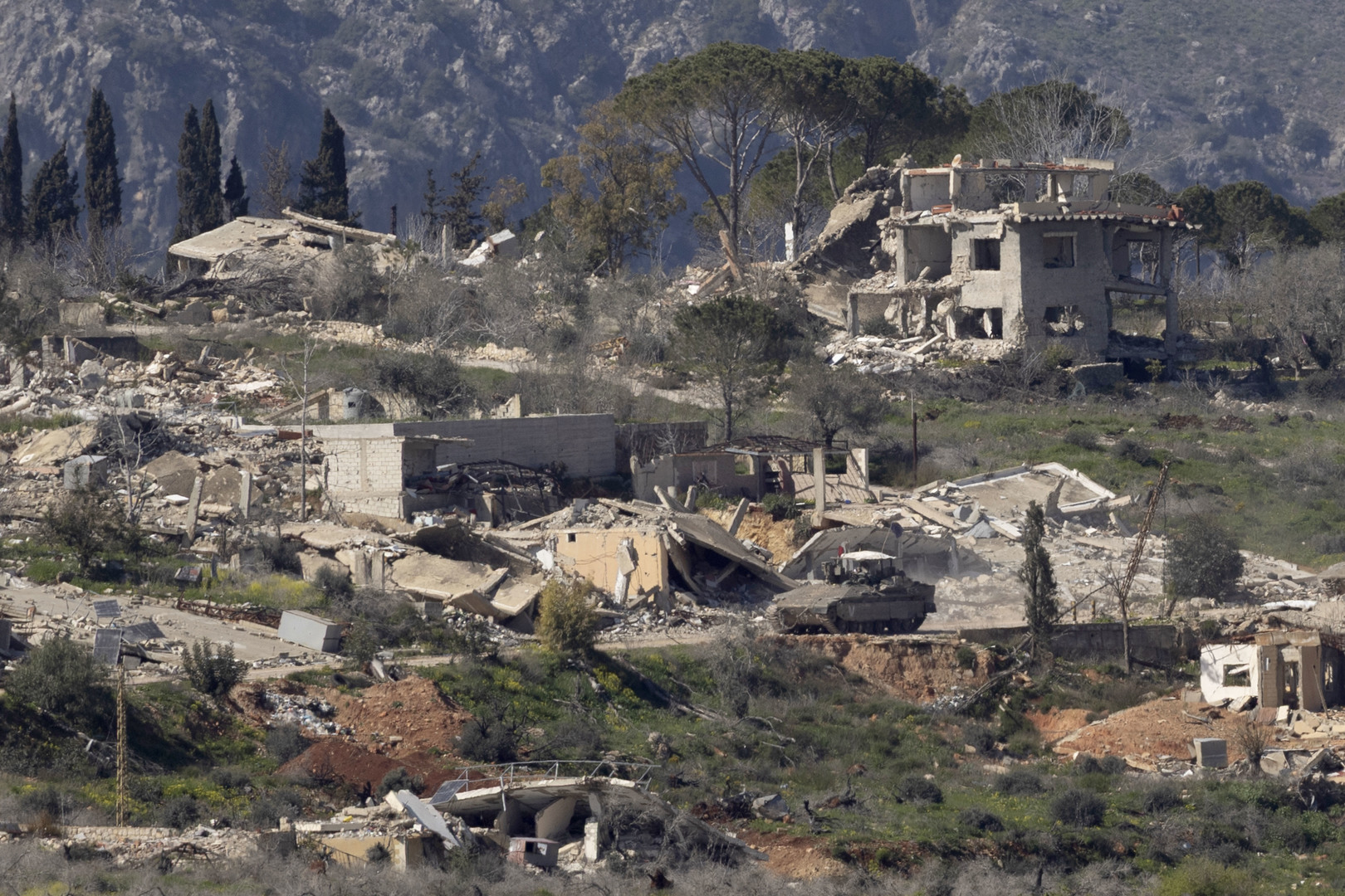 Israël entamne une opération meurtrière au Liban pour trouver la dépouille d'un pilote disparu en ... 1986