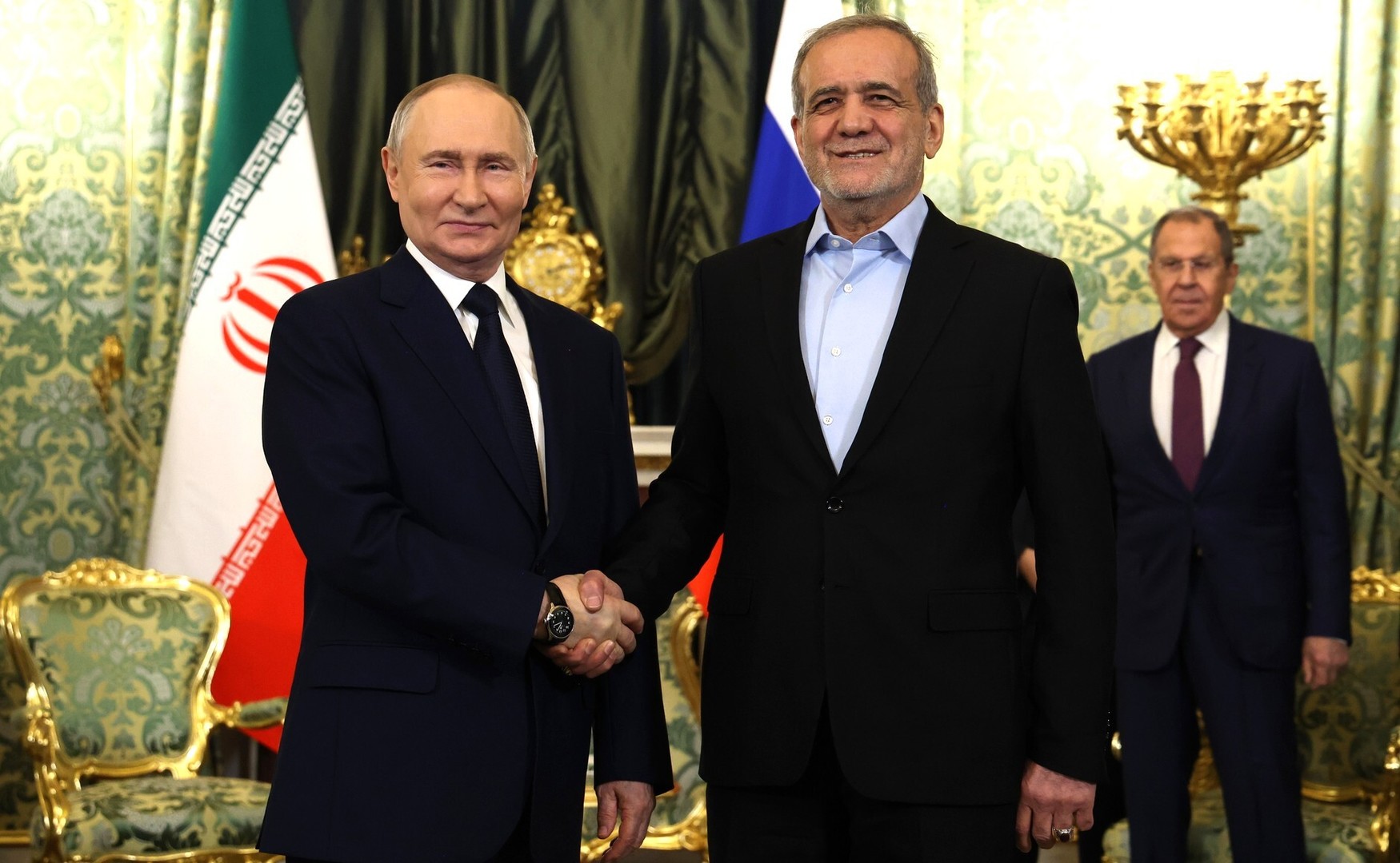 Poutine appelle à un cessez-le-feu après un échange avec le président iranien