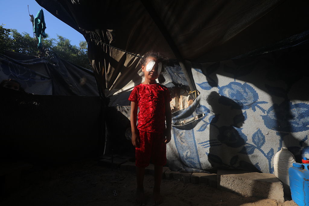 Des milliers de Gazouis menacés de cécité en raison d'une pénurie de médicaments et de matériel médical