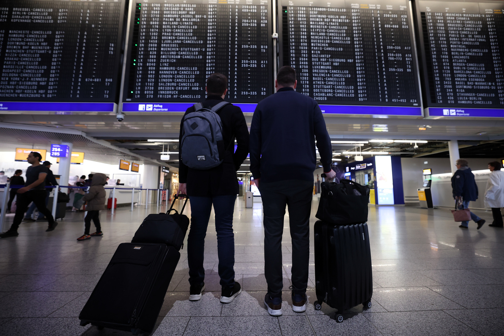 Le transport aérien mondial fragilisé par la guerre au Moyen-Orient