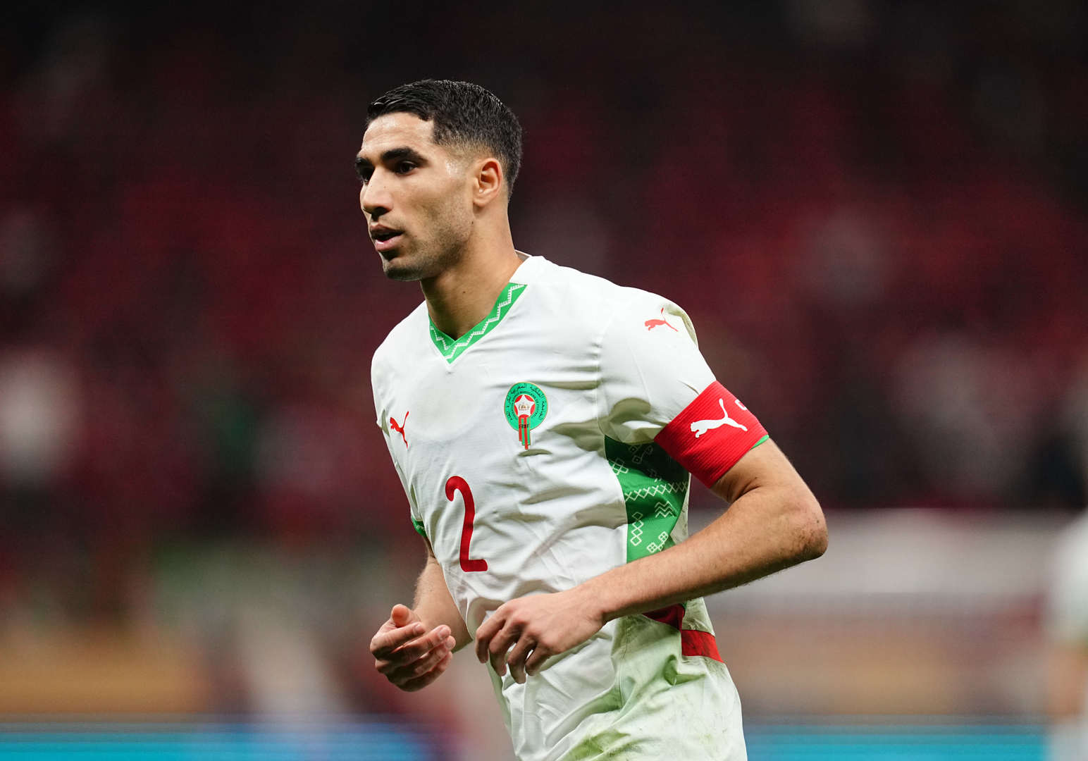 Achraf Hakimi a-t-il vraiment refusé le trophée de la CAN ? Les détails de cette nouvelle polémique qui enfle sur les réseaux