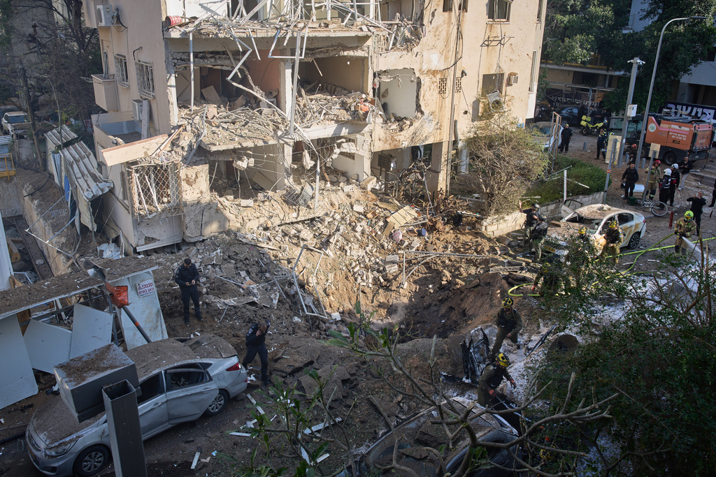 Frappes contre Tel Aviv, pressions américaines et incertitudes sur les pourparlers : nouvelle journée sous tension au Moyen-Orient