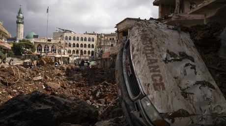 «Tu détruis, tu répares» : de Villepin propose un système onusien de réparation des guerres «illégales»