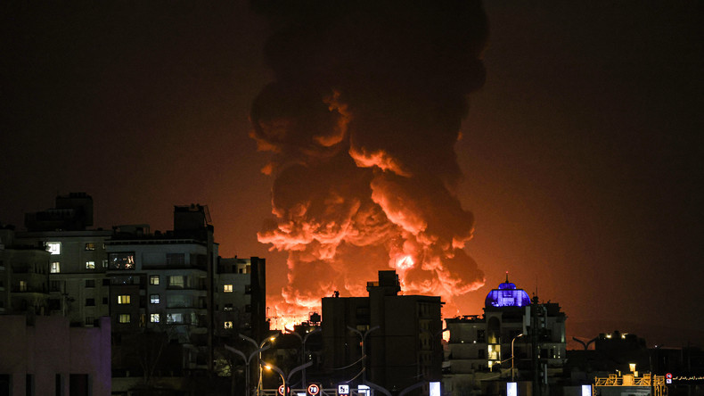 Attaques israélo-américaines contre les infrastructures énergétiques en Iran : un désastre sanitaire et écologique durable