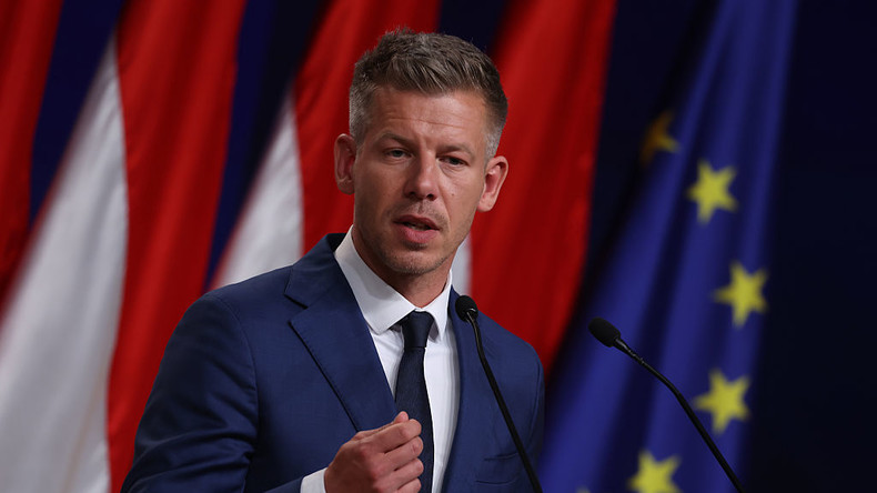 Hongrie : le nouveau gouvernement face à 27 exigences de Bruxelles pour débloquer 35 milliards d'euros