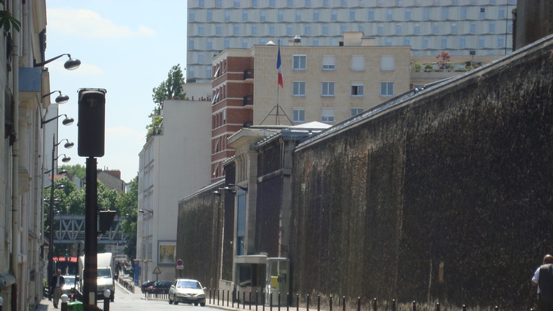 Surpopulation dans les prisons : le gouvernement envisage la création d’un «plafond carcéral»